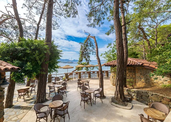 Bay - Adults Only マルマリス