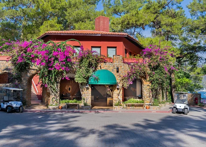 Hotel Bay - Adults Only