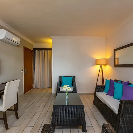 Bay - Adults Only 5*
